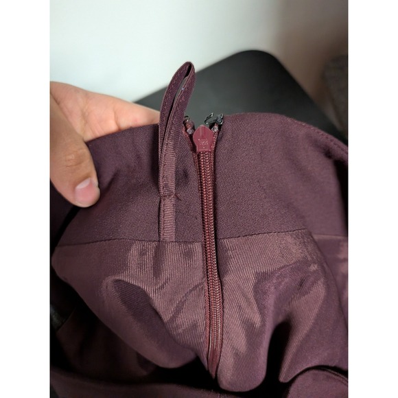 Salvatore Ferragamo Burgundy Wool Blend Raw Edge Pencil Skirt Made in Italy 40 - Picture 12 of 15